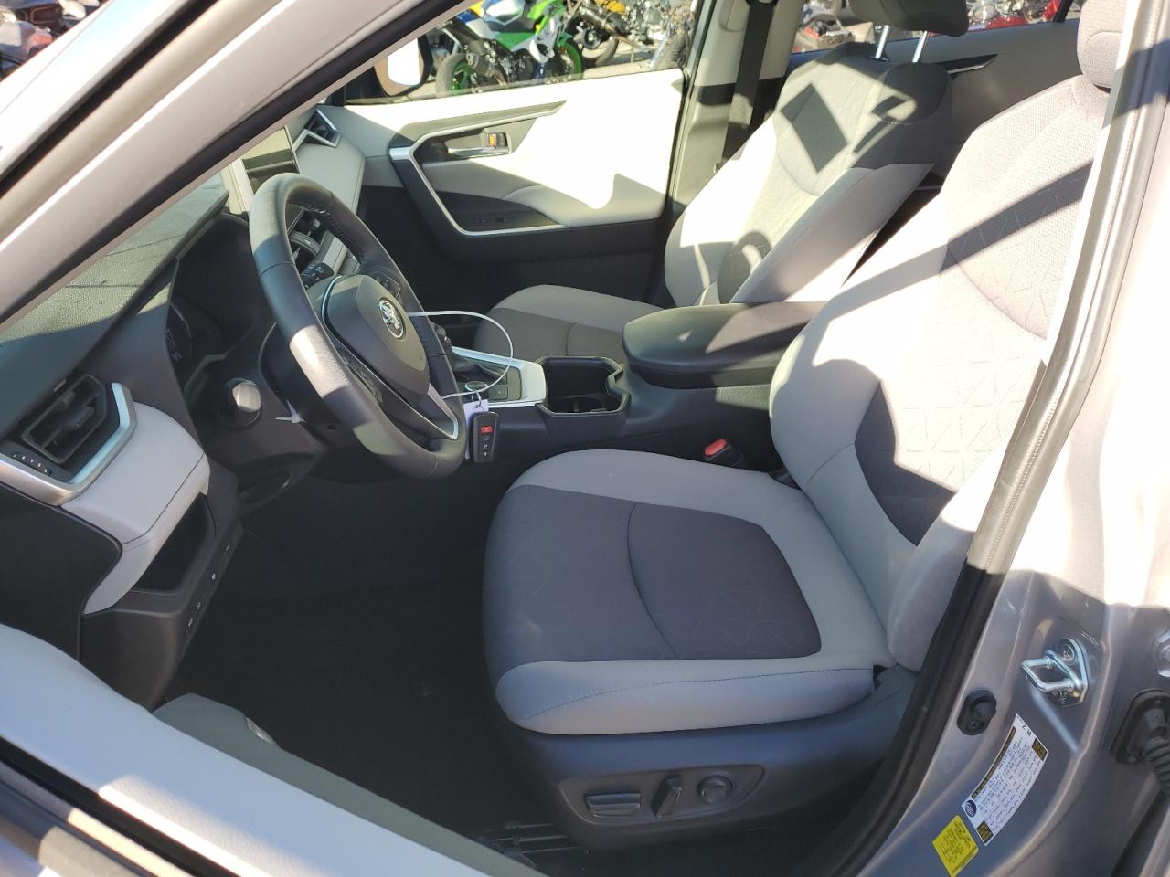 2023 TOYOTA RAV4 XLE VIN:JTMRWRFV4PD205630