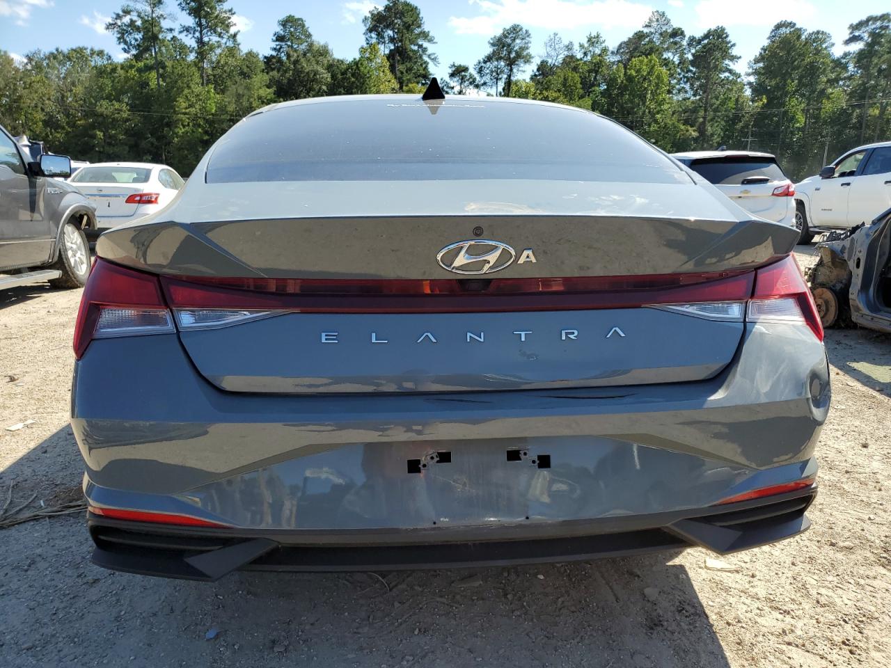 2022 HYUNDAI ELANTRA SEL VIN:KMHLM4AG6NU226043