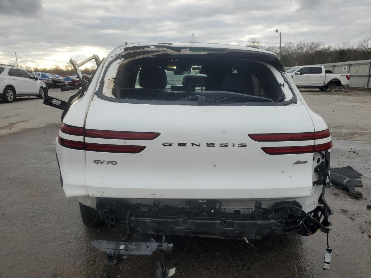 2023 GENESIS GV70 BASE VIN:KMUMADTB3PU125996