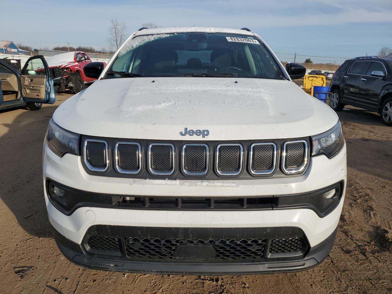 2022 JEEP COMPASS LATITUDE LUX VIN:3C4NJDFB8NT170300