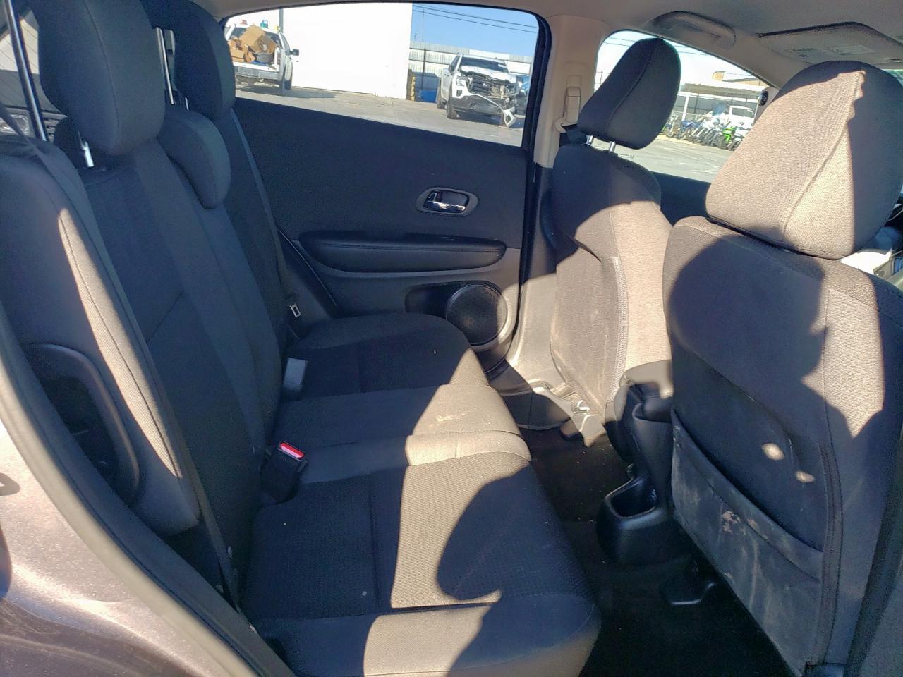 2022 HONDA HR-V LX VIN:3CZRU5H38NM740000