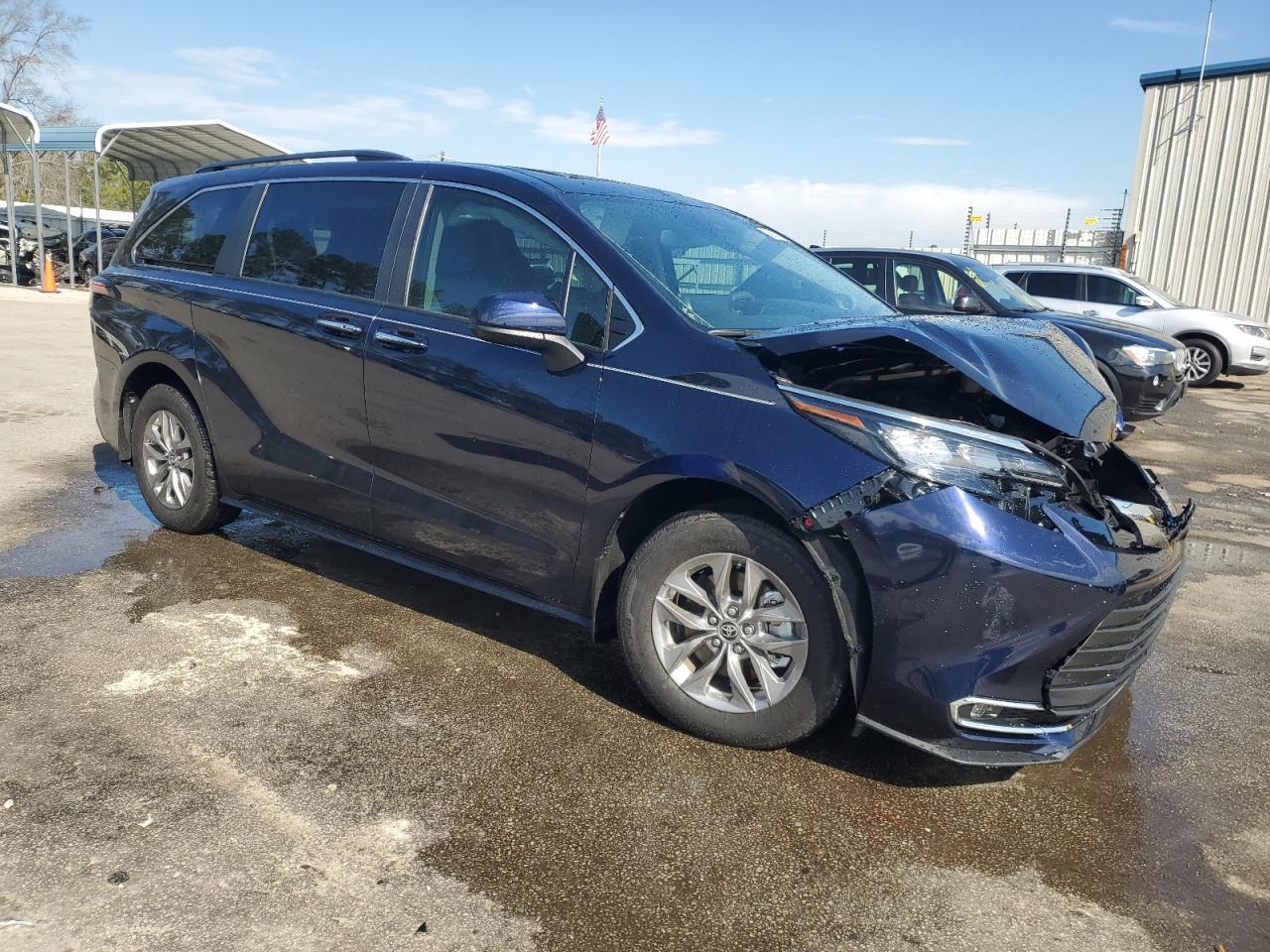 2024 TOYOTA SIENNA XLE VIN:5TDJRKEC4RS213245