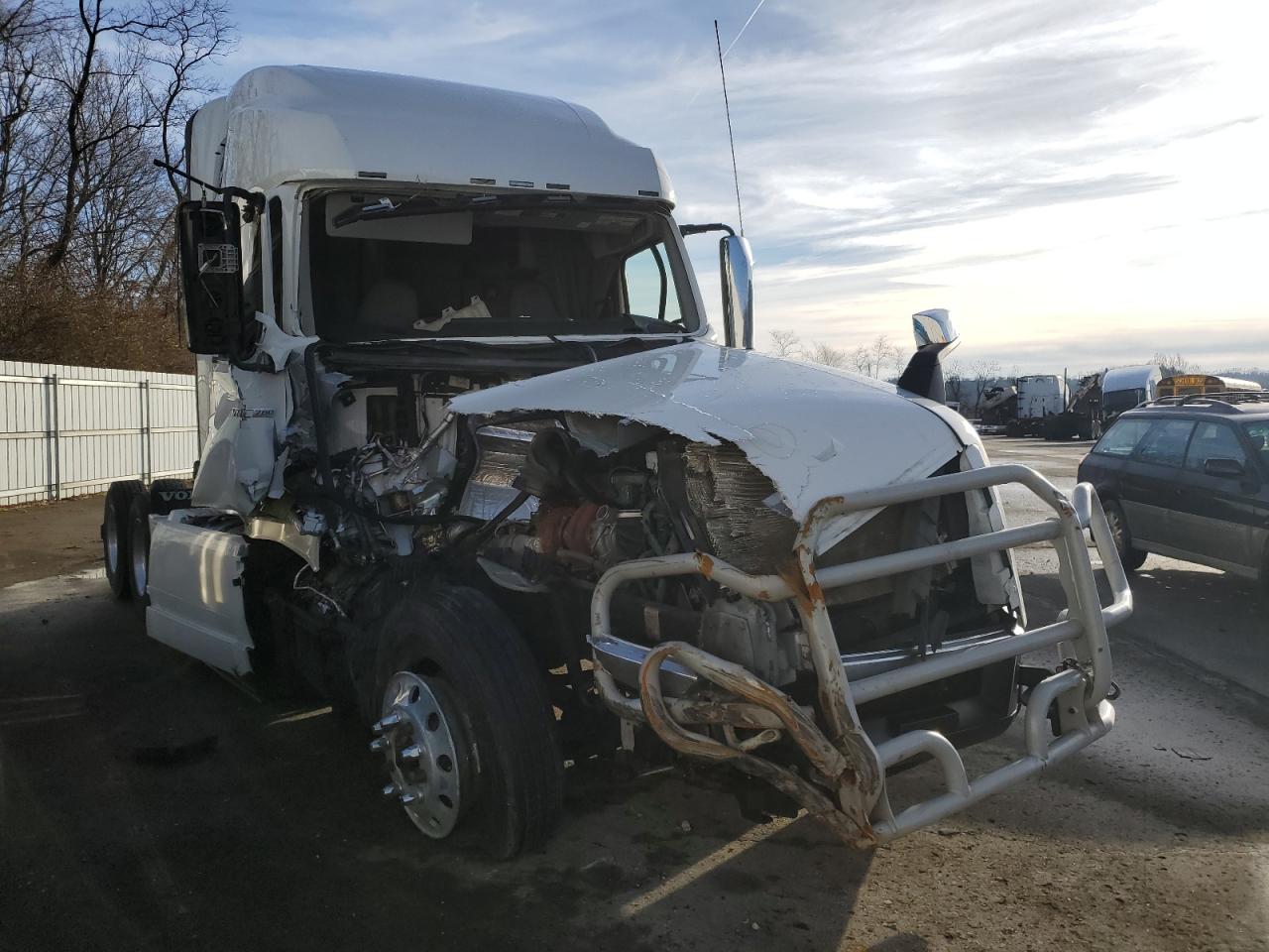 2024 VOLVO VN VNL VIN:4V4NC9EH5RN637566