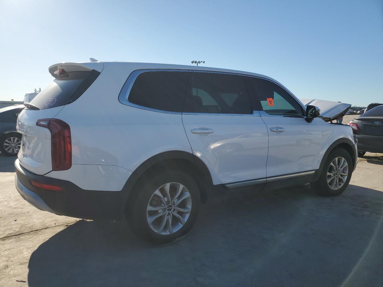 2022 KIA TELLURIDE LX VIN:5XYP2DHC1NG252839