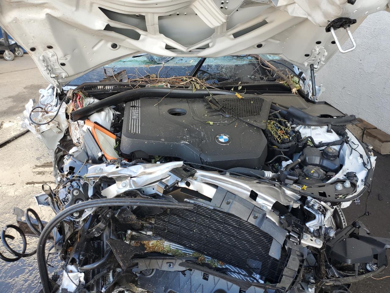 2024 BMW 330XI  VIN:3MW89FF09R8E84012