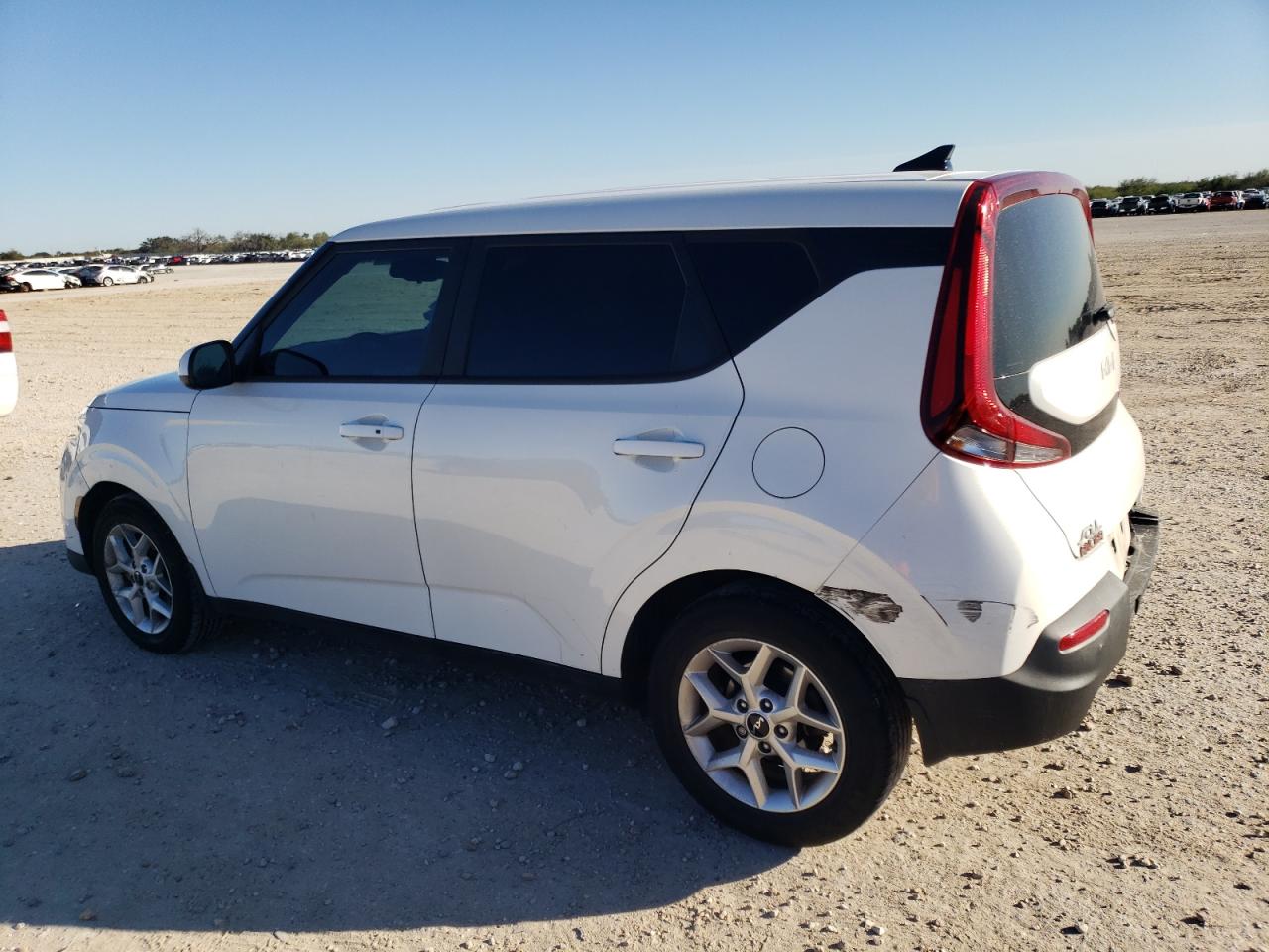 2022 KIA SOUL LX VIN:KNDJ23AUXN7151850