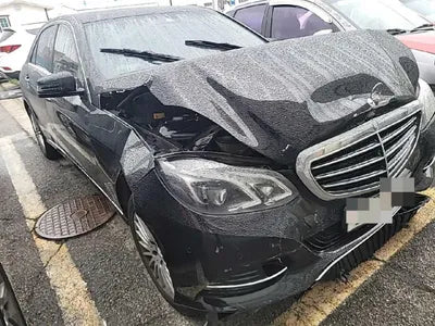 2014 Mercedes-Benz E 200 VIN: