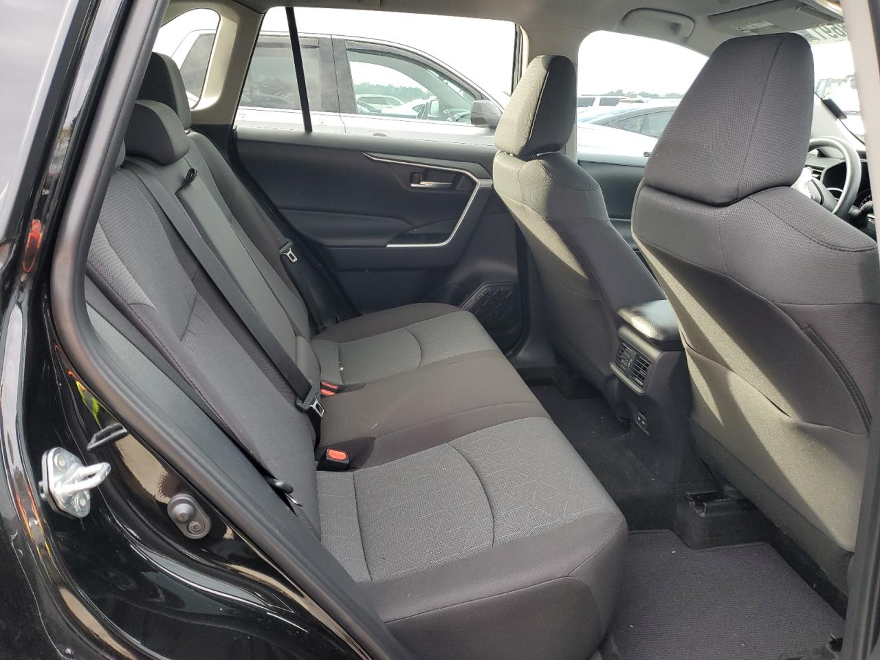 2024 TOYOTA RAV4 XLE VIN:2T3W1RFV9RC290506