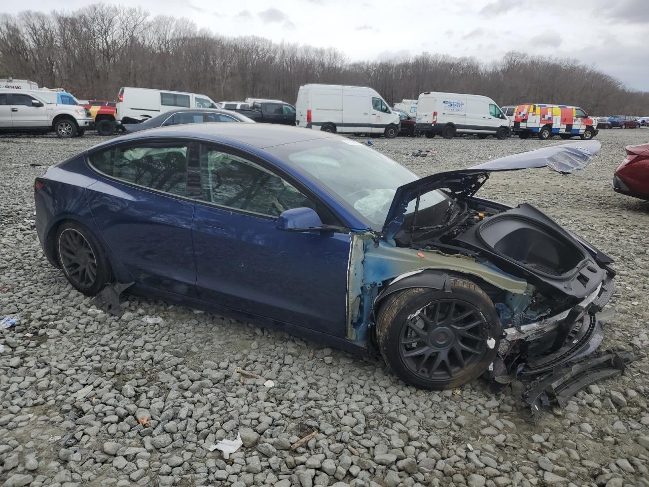 2024 TESLA MODEL 3  VIN:5YJ3E1EAXRF829940