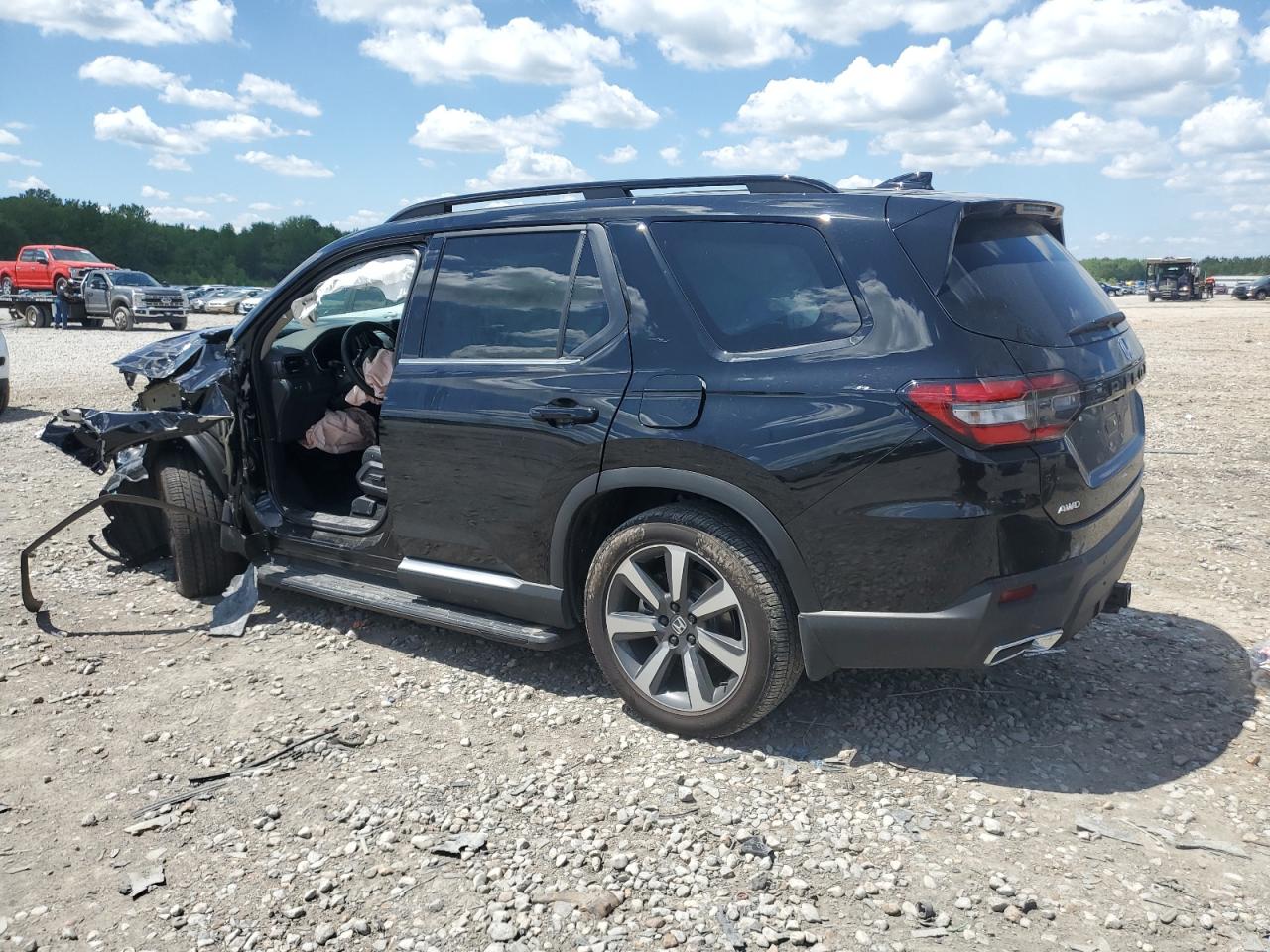 2023 HONDA PILOT TOURING VIN:5FNYG1H70PB034098