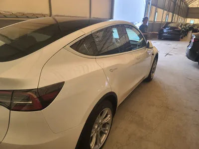 2024 Tesla Model Y VIN: