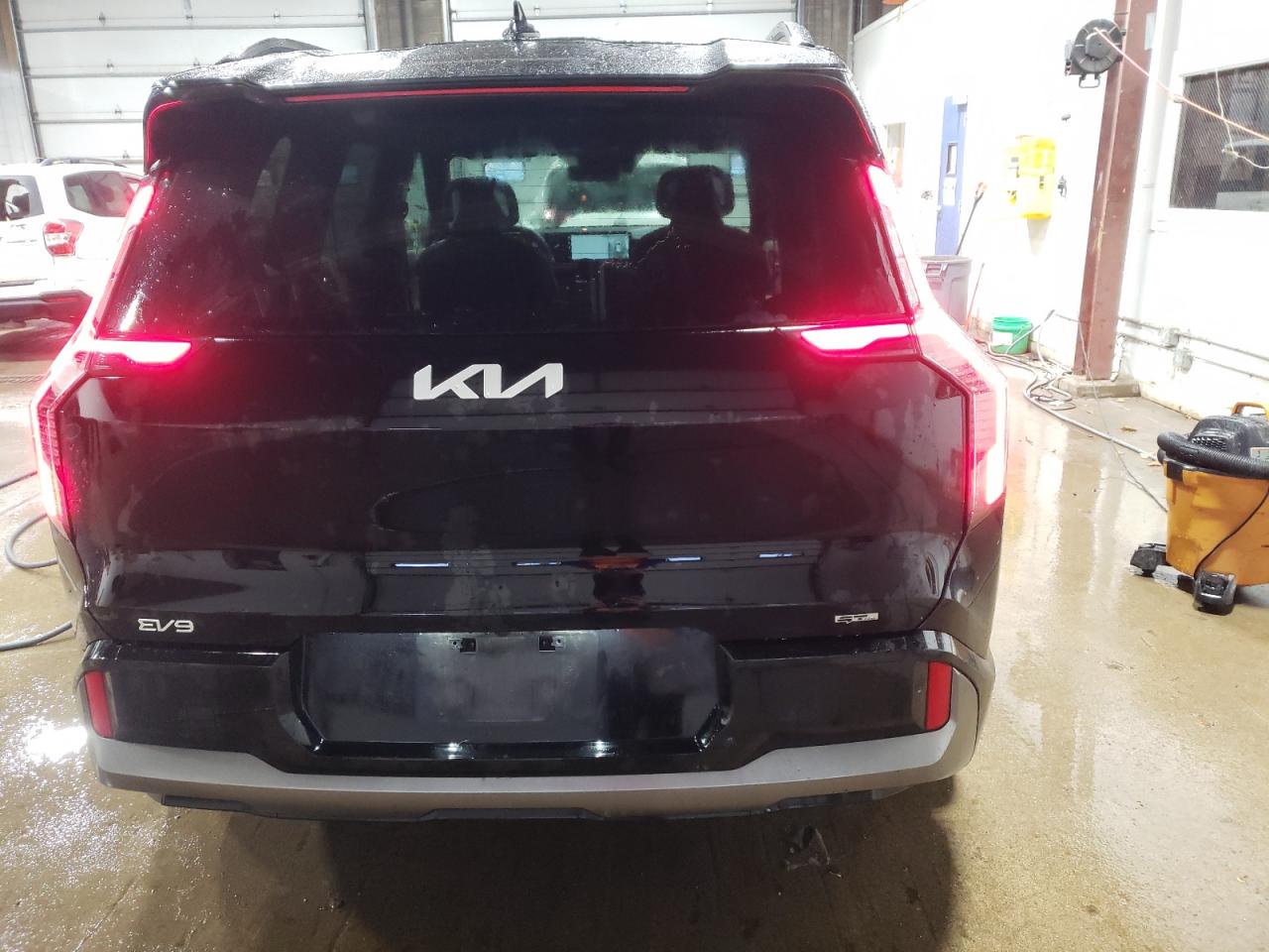 2024 KIA EV9 GT LINE VIN:KNDAEFS58R6021920