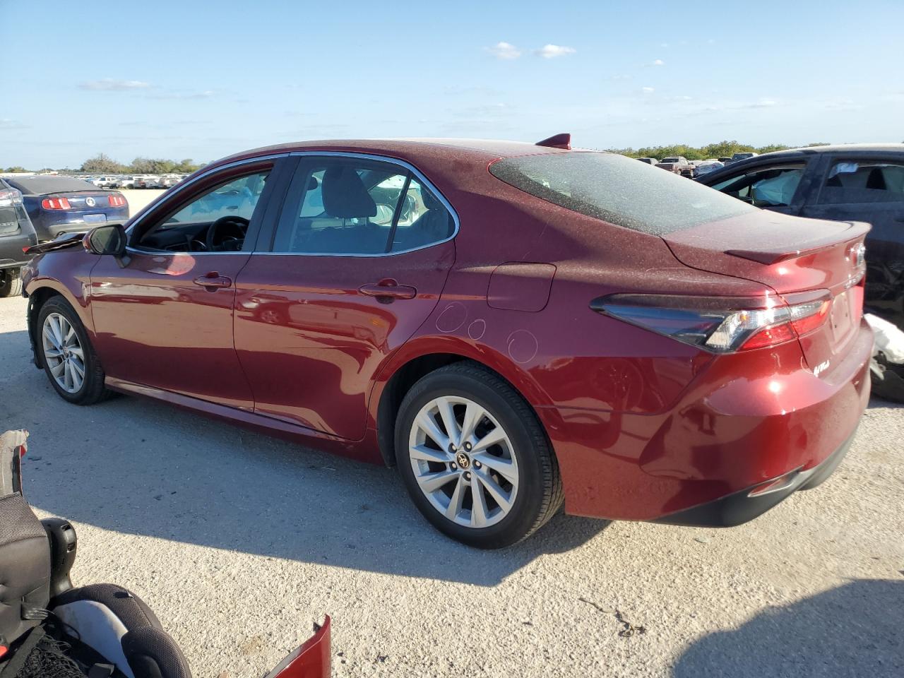 2022 TOYOTA CAMRY LE VIN:4T1R11AK0NU630946