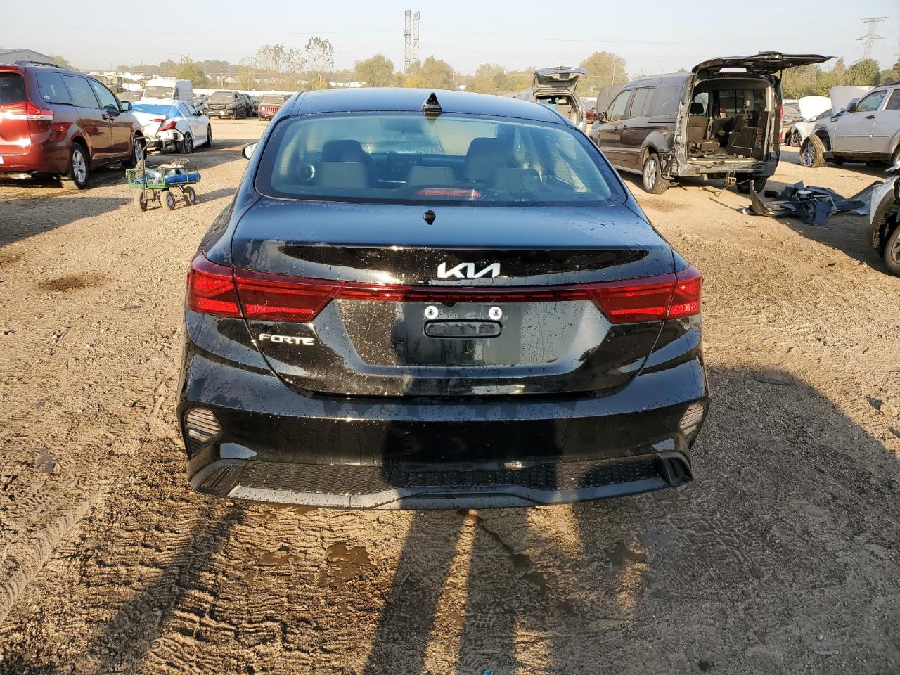 2022 KIA FORTE FE VIN:3KPF24AD8NE425347