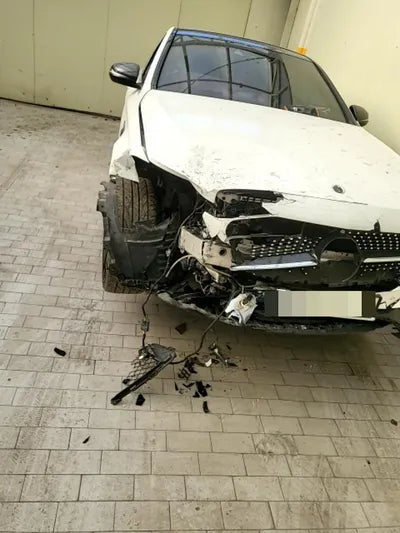 2015 Mercedes-Benz C 250 VIN: