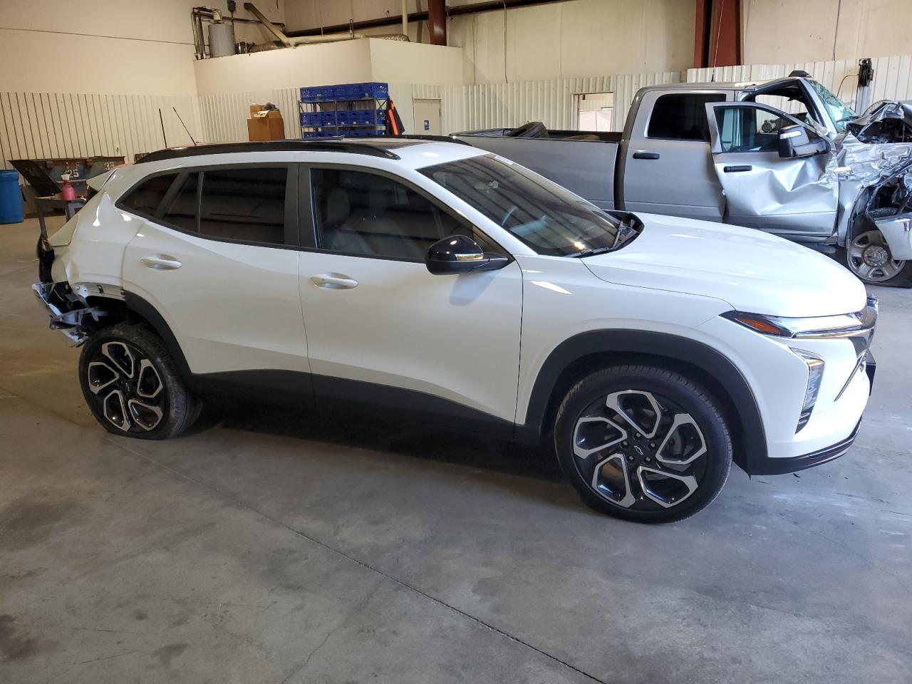 2024 CHEVROLET TRAX 2RS VIN:KL77LJE29RC001940