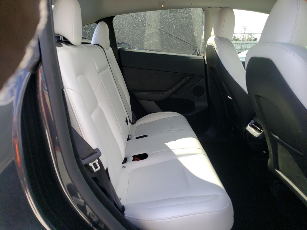 2024 TESLA MODEL Y  VIN:7SAYGDEDXRF042808