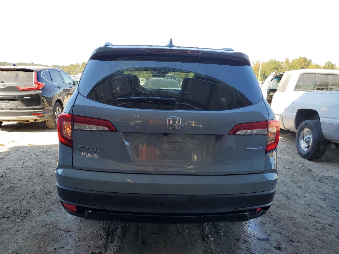 2022 HONDA PILOT SE VIN:5FNYF5H2XNB018003