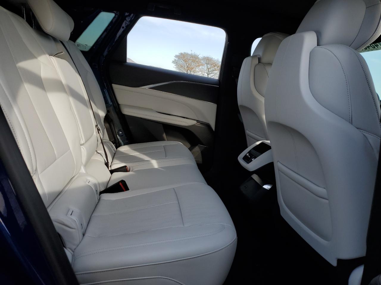 2024 CADILLAC LYRIQ LUXURY VIN:1GYKPPRL1RZ105448