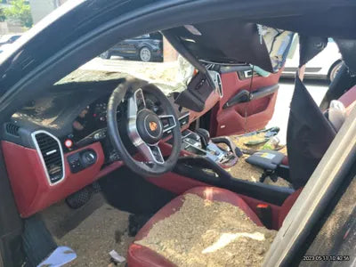 2020 Porsche Cayenne VIN: