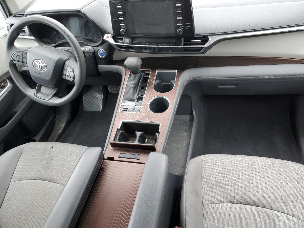 2022 TOYOTA SIENNA LE VIN:5TDKRKEC2NS100148