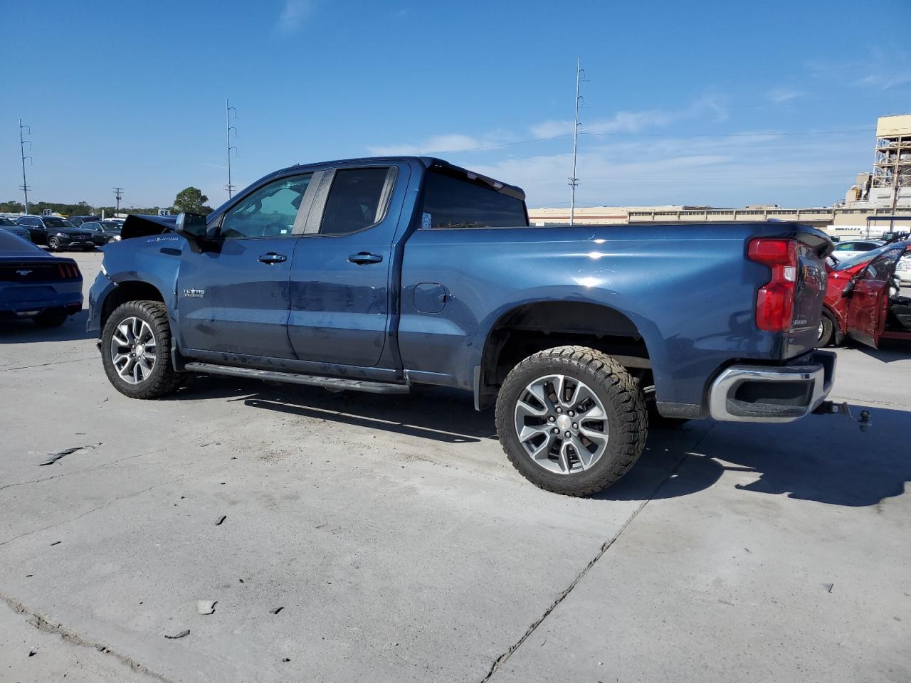 2022 CHEVROLET SILVERADO C1500 LT VIN:1GCRACEK8NZ629086