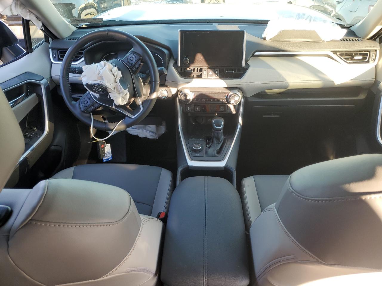 2023 TOYOTA RAV4 XLE PREMIUM VIN:JTMB6RFV1PD083634