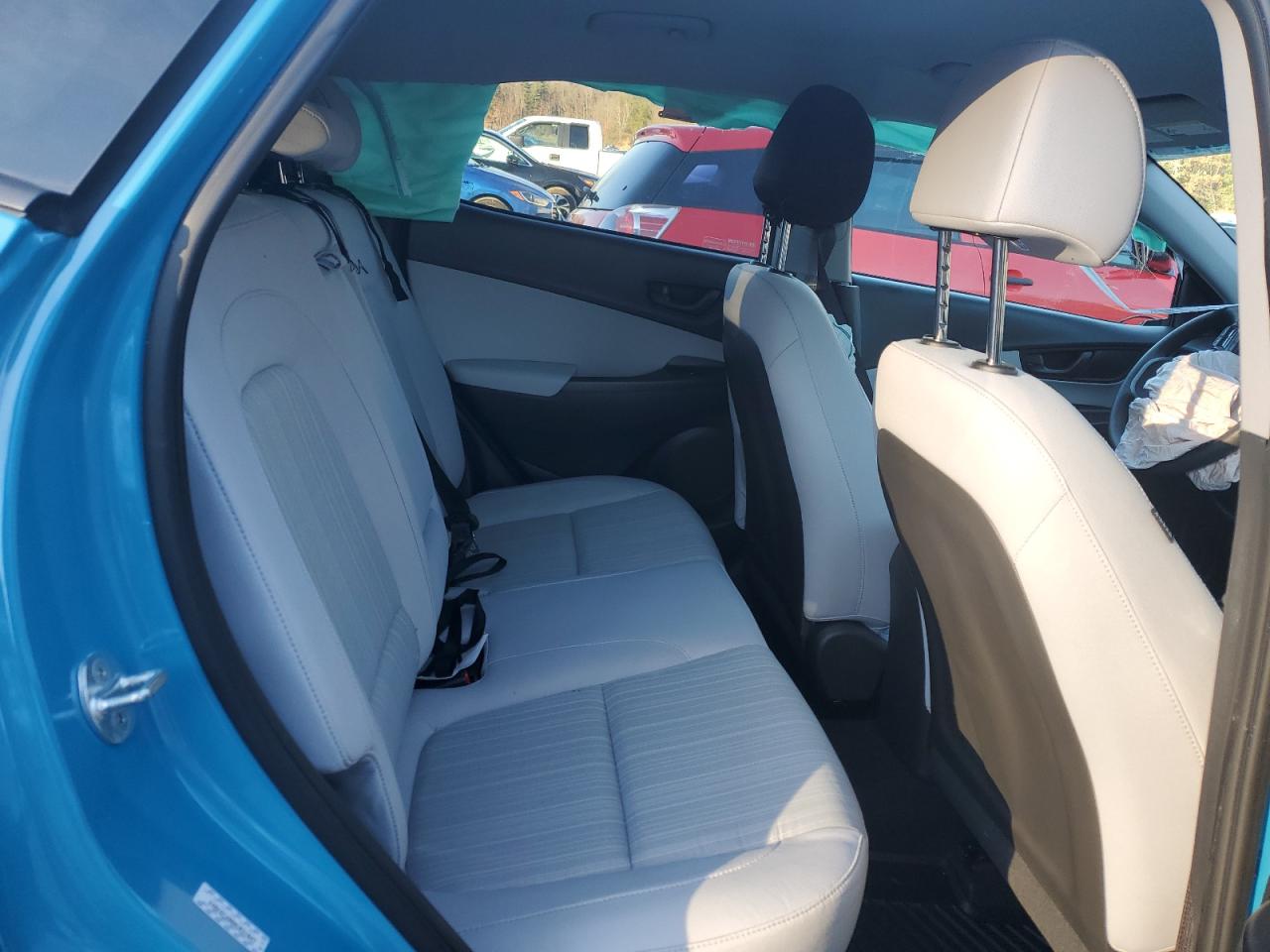 2022 HYUNDAI KONA SEL VIN:KM8K6CAB8NU831847