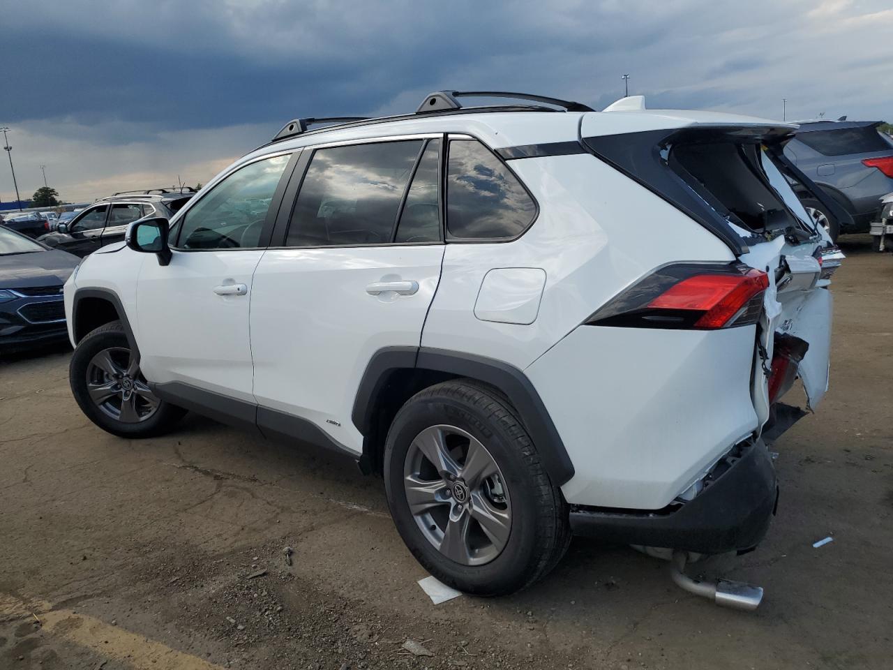 2024 TOYOTA RAV4 XLE VIN:2T3RWRFV1RW213223