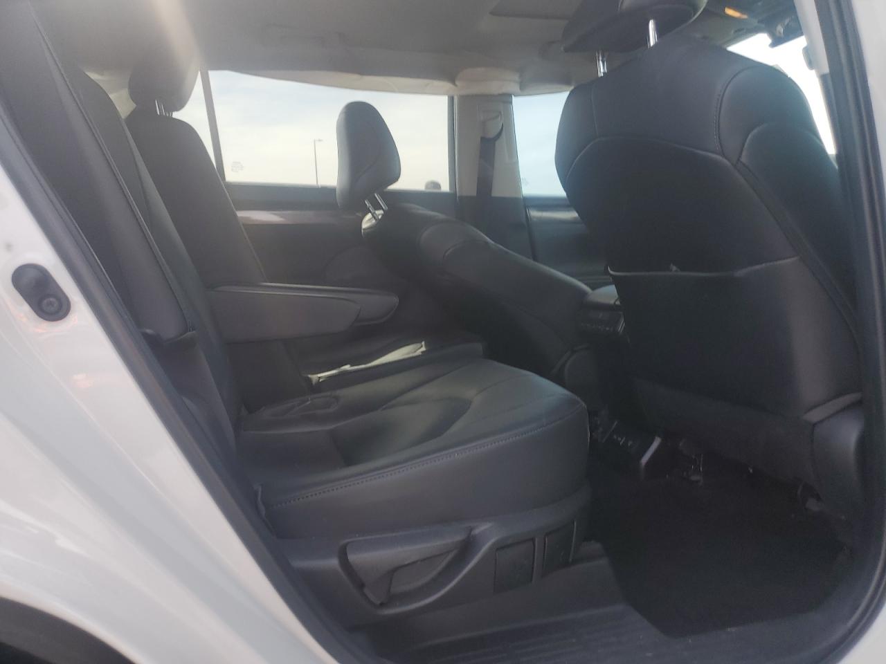 2023 TOYOTA HIGHLANDER L VIN:5TDKDRAHXPS019944