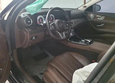 2019 Mercedes-Benz E 300 WDDZF4KB5KA683330 VIN:WDDZF4KB5KA683330