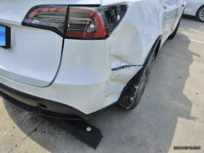 2023 Tesla Model Y VIN: