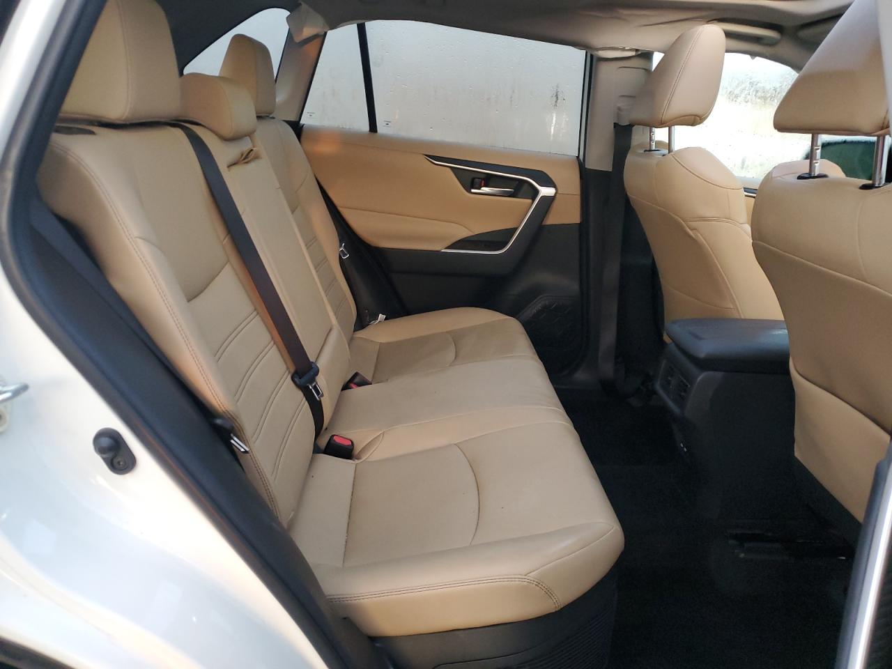 2022 TOYOTA RAV4 XLE PREMIUM VIN:4T3B6RFV0NU084841