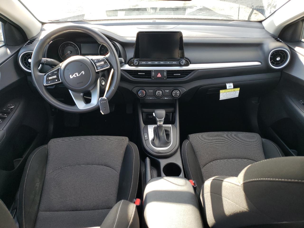 2024 KIA FORTE LX VIN:3KPF24ADXRE803366