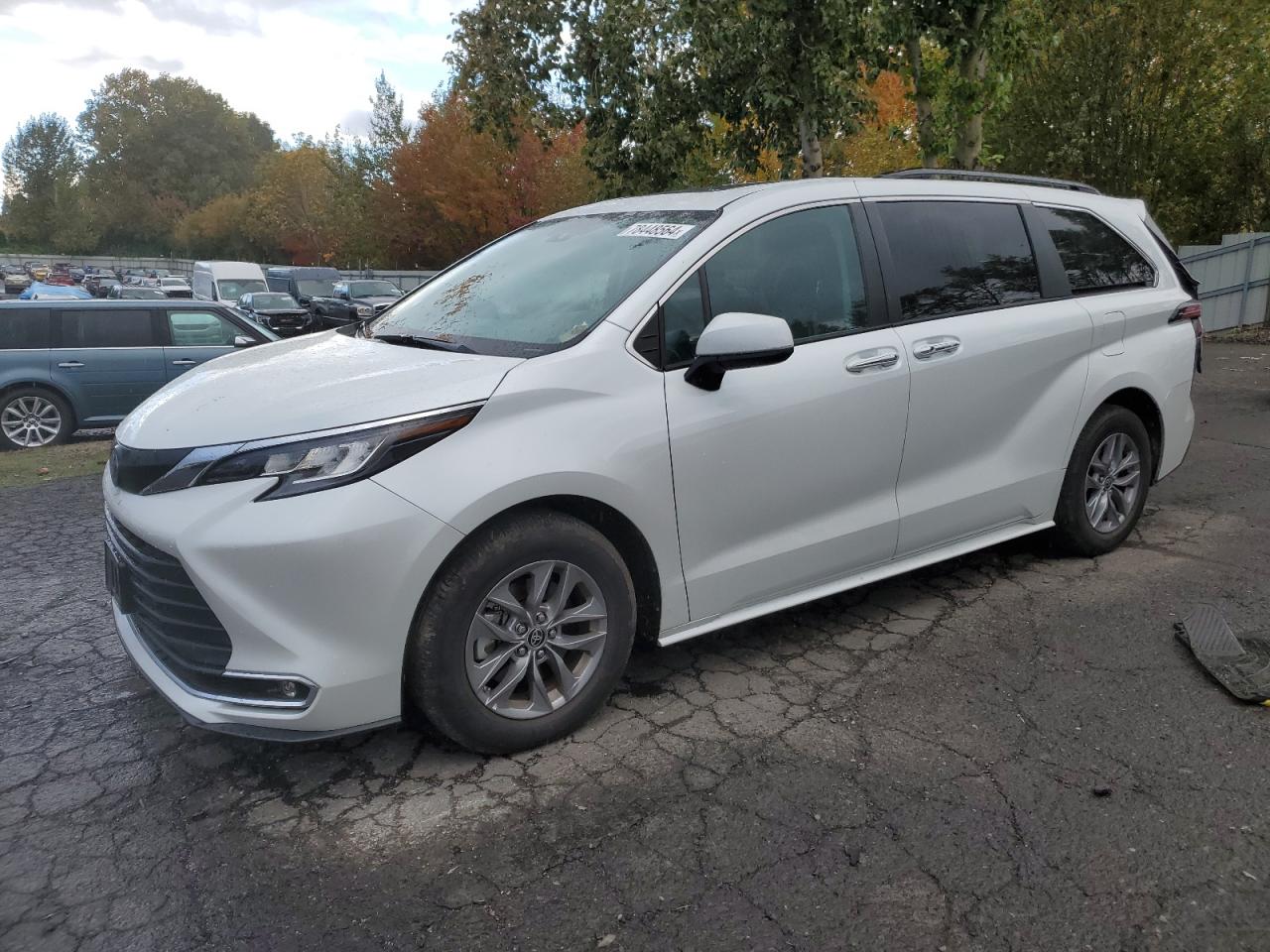 2022 TOYOTA SIENNA XLE VIN:5TDJRKEC6NS125999