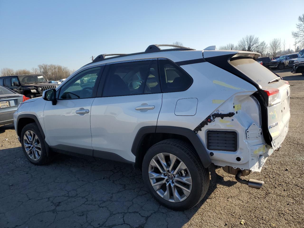 2024 TOYOTA RAV4 XLE PREMIUM VIN:2T3A1RFV3RW420420