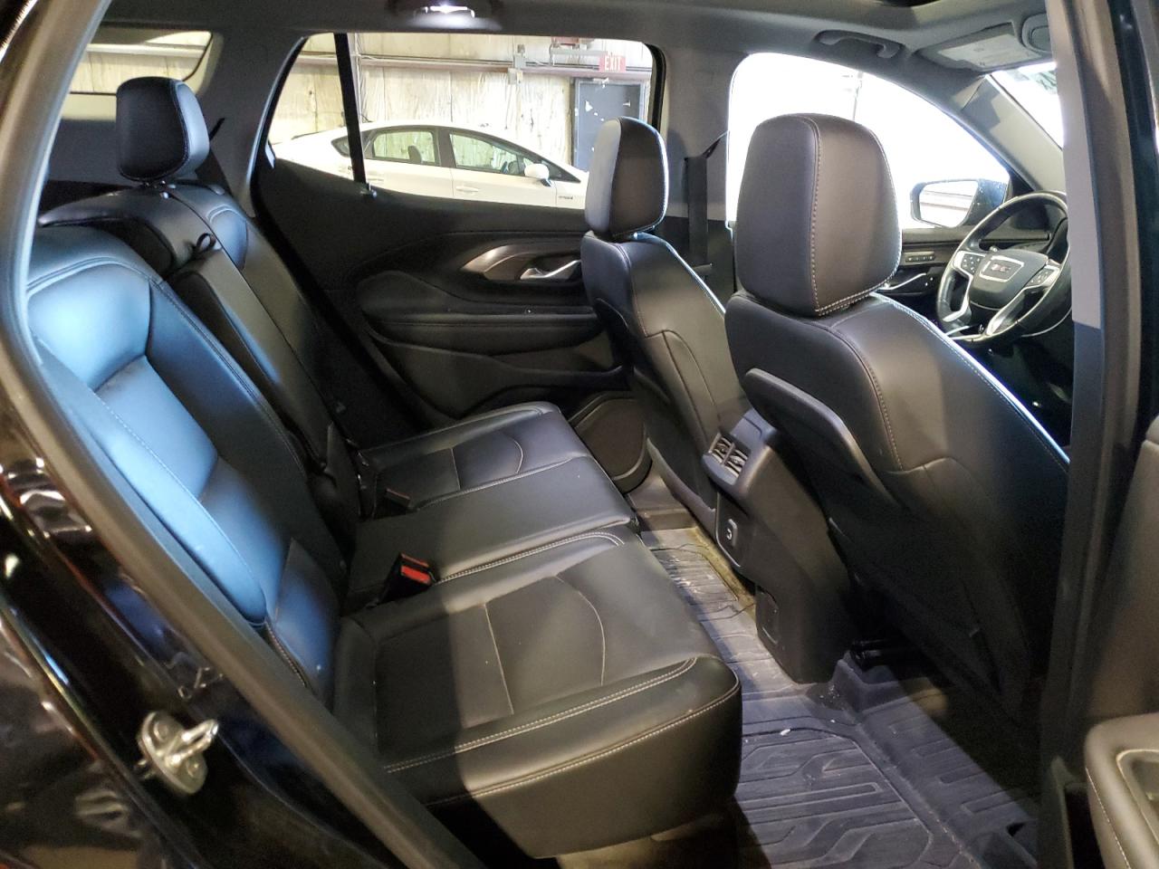 2022 GMC TERRAIN SLT VIN:3GKALVEV2NL215648