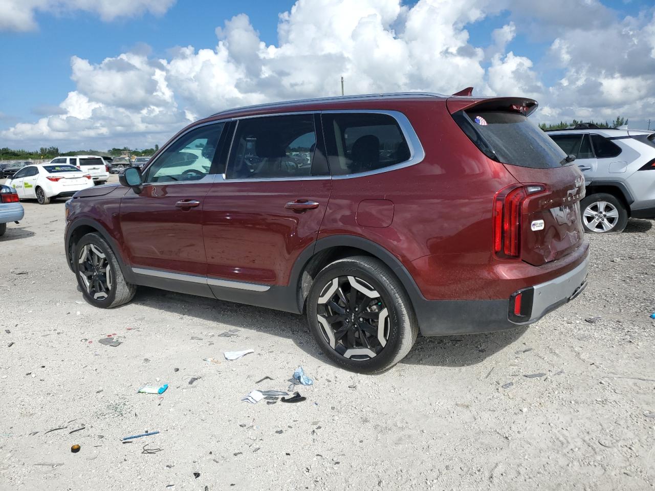 2024 KIA TELLURIDE S VIN:5XYP64GC8RG425963
