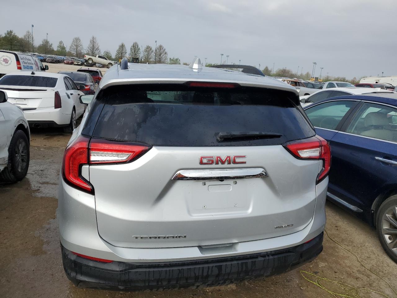 2022 GMC TERRAIN SLE VIN:3GKALTEV5NL218516
