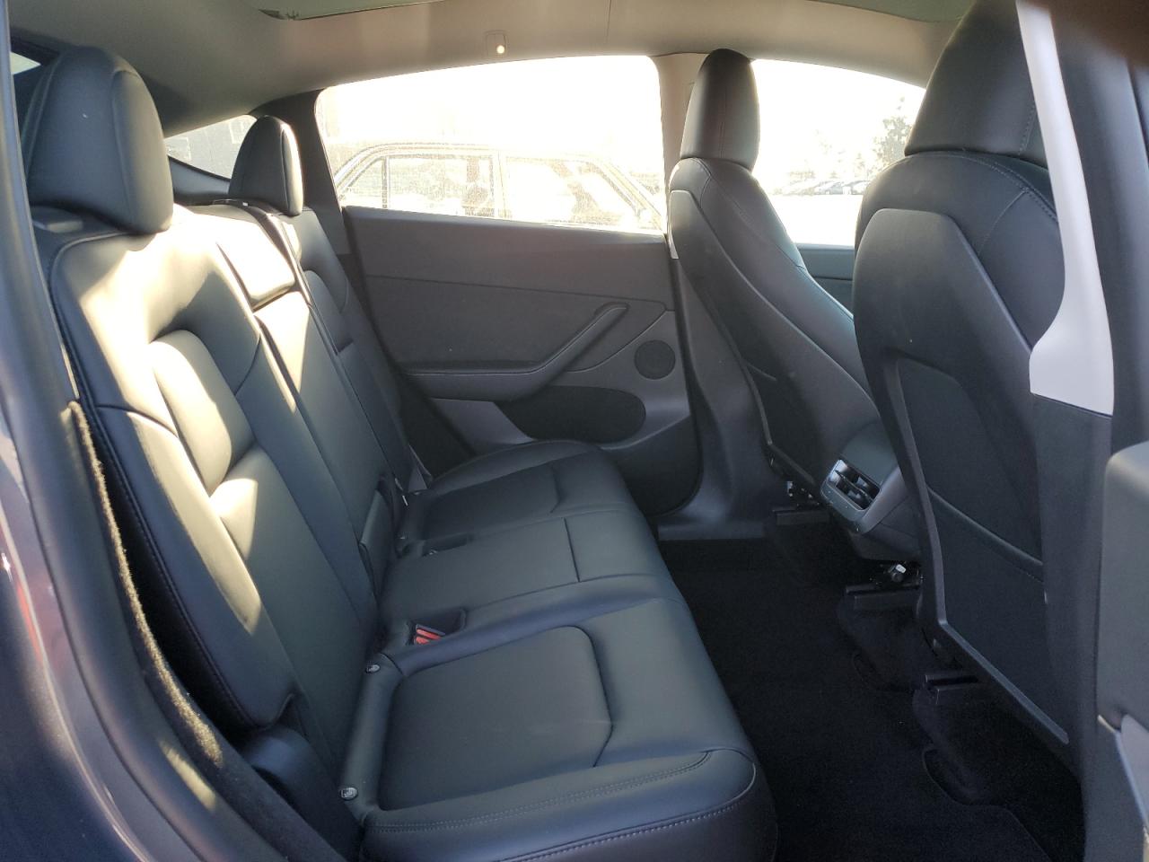 2022 TESLA MODEL Y  VIN:7SAYGDEE5NA022384