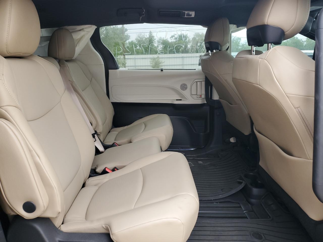 2022 TOYOTA SIENNA XLE VIN:5TDYRKEC0NS132901