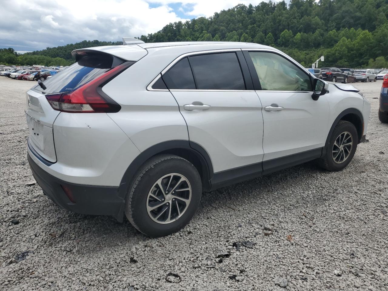 2024 MITSUBISHI ECLIPSE CROSS ES VIN:JA4ATUAAXRZ018342