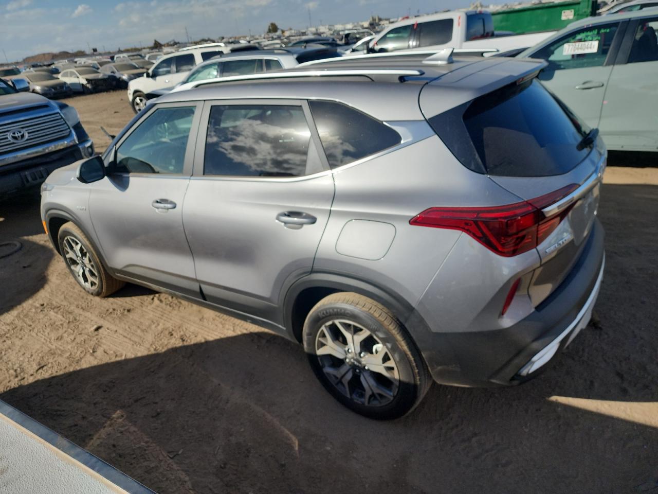 2022 KIA SELTOS EX VIN:KNDERCAA2N7343539