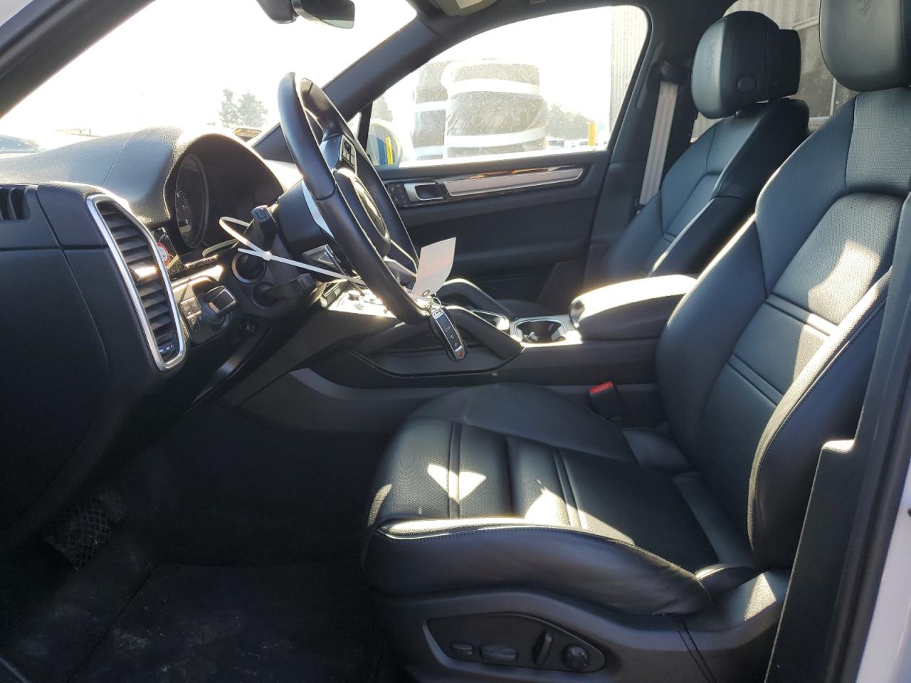 2022 PORSCHE CAYENNE  VIN:SALE2FEU3P2204717