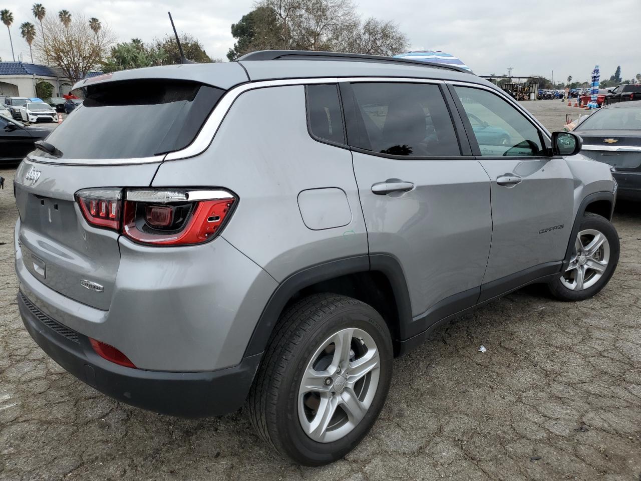 2023 JEEP COMPASS LATITUDE VIN:3C4NJDBN8PT519250