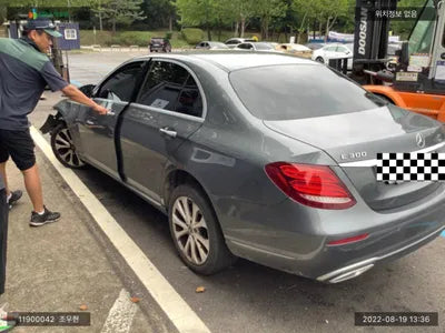 2020 Mercedes-Benz E 300 W1KZF4KB1LA822824 VIN:W1KZF4KB1LA822824