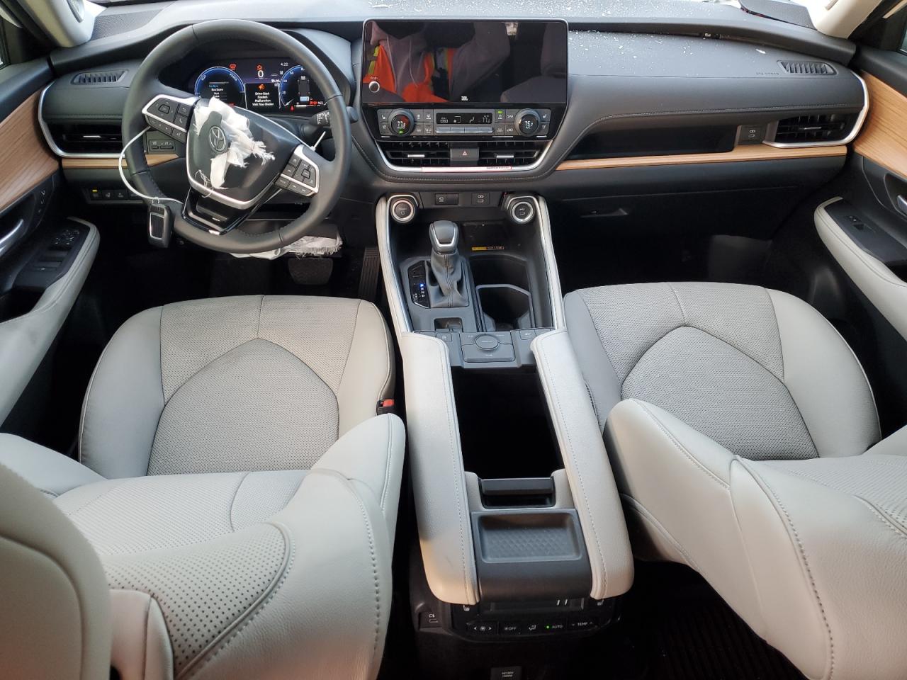 2024 TOYOTA GRAND HIGHLANDER XLE VIN:5TDACAB55RS018188