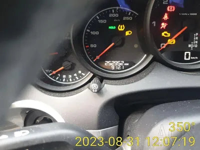 2015 Porsche Cayenne VIN: