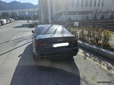 2018 Audi A4 WAUZZZF45JA172612 VIN:WAUZZZF45JA172612