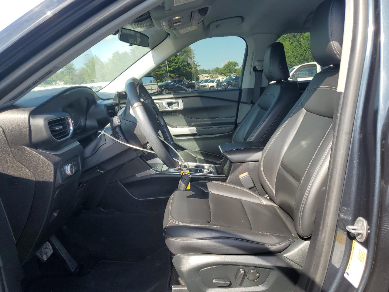 2022 FORD EXPLORER XLT VIN:1FMSK8DH6NGB40923